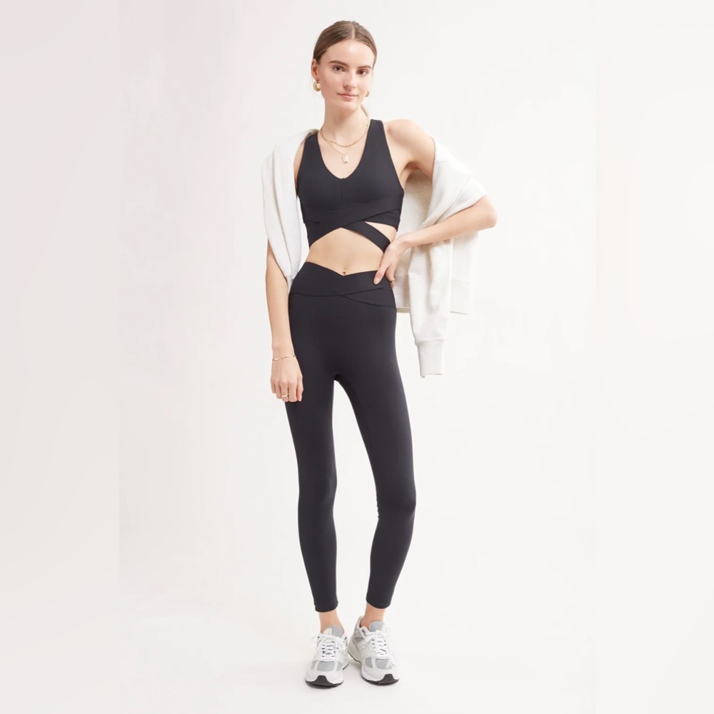 NWT Black Le Ore Corso Crossover Set Size Small